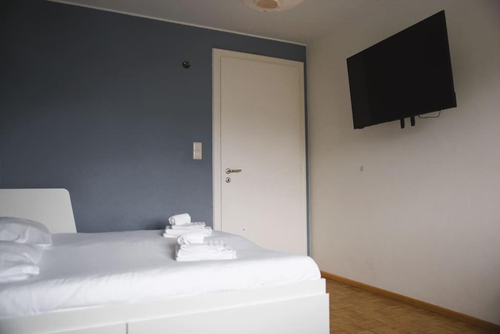 Cozy 3 Bedroom House With 11 Kw Electric Car Charger Hesperange Exterior photo